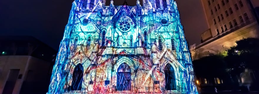 San Antonio : visite nocturne en voiture avec croisière fluviale