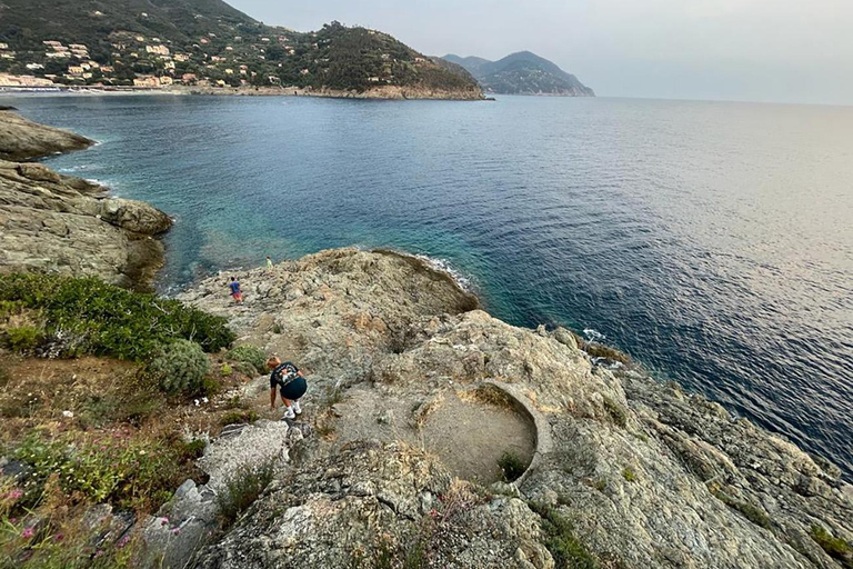 Levanto: Guided E-Bike Tour in Framura with Wine & Focaccia