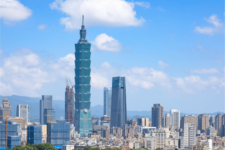 Taipei: City Highlights Tour with Taipei 101 Observatory Join-in Tour