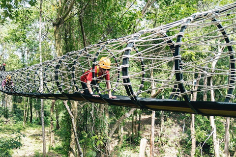 Depuis Phuket : quad, tyrolienne, rafting et faune à Khao LakFrom Phuket: Khao Lak ATV, Zipline, Rafting &amp; Wildlife Tour