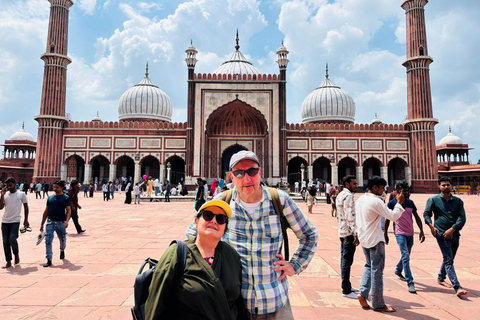 Delhi: Guided Shopping Tour Experience with Female Expert Exclusive Full-Day Shopping Tour with Female Expert Guide