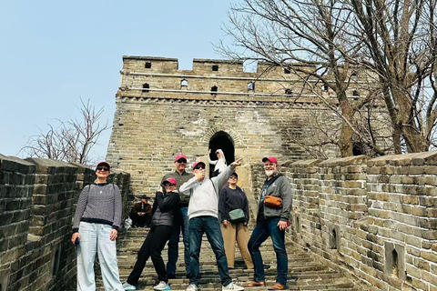 Beijing: Mutianyu Great Wall Guided Tour with Toboggan Ride Private tour guide+private driver+ticket