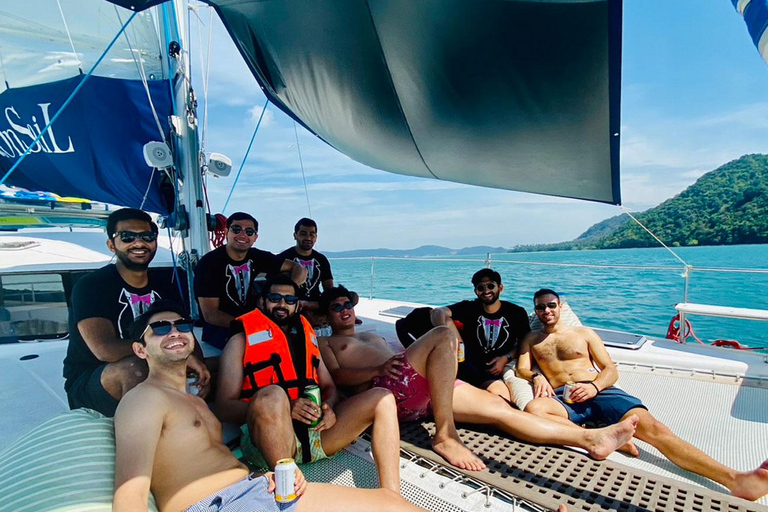 Phuket: Alquiler de Yates Privados a Maiton y las Islas del Coral