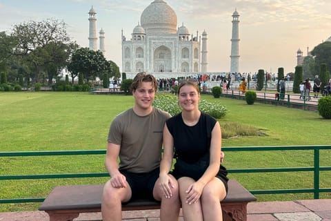 From Delhi: Taj Mahal & Agra Tour By Luxury Superfast Train