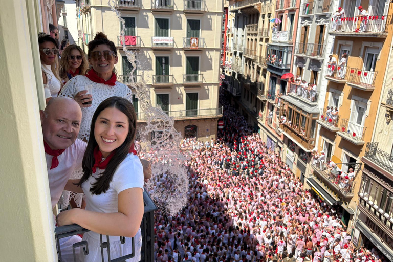Pamplona Bulls: Balcony View & Gourmet Breakfast