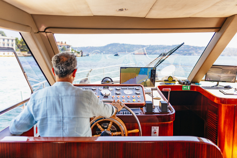 Istanbul : croisière en yacht dans le détroit du Bosphore