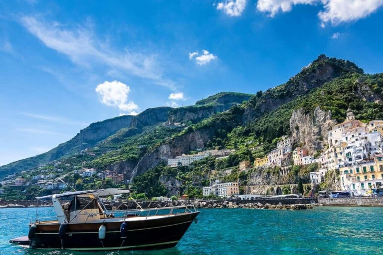 Amalfi Coast Boat Tour with Swimming and Drinks