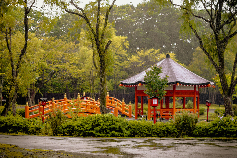 Noboribetsu en Toya Meer Tour: Een dag vol ontspanning