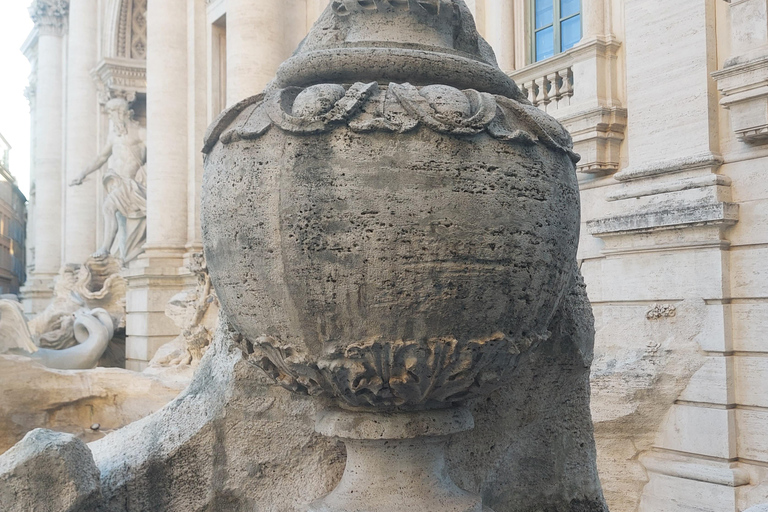 Trevi Fountain Small Group Tour with Entry Tickets