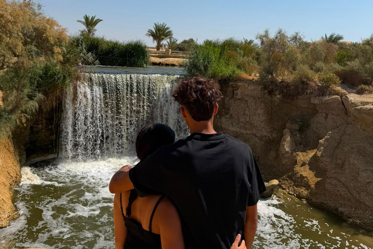 From Cairo: 4x4 Desert Safari, Waterfalls & Magic Lake Shared Tour: Wadi El Rayan, Magic Lake & Lake Qarun, Jeep