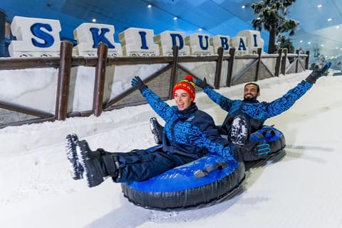 Dubai: Ski Dubai Entry Ticket with Private SUV Transfer