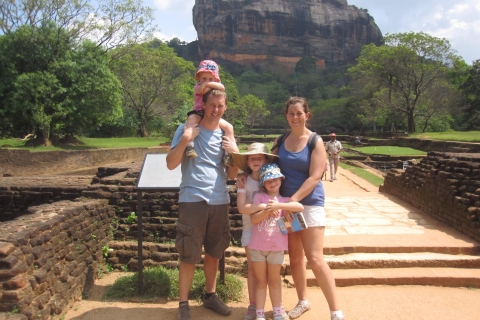 Von Kandy aus: Sigiriya/Dambulla und Minneriya Park Safari
