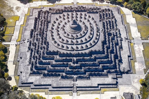 Borobudur &amp; Prambanan: TagestourPrivate Tour: Prambanan &amp; Borobudur with Pickup &amp; Drop-off