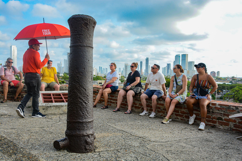 Tour a pie gratis al Castillo de San Felipe de Barajas Cartagena