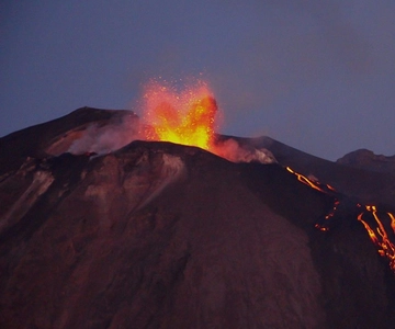 From Lipari: Panarea and Stromboli Cruise with Stops