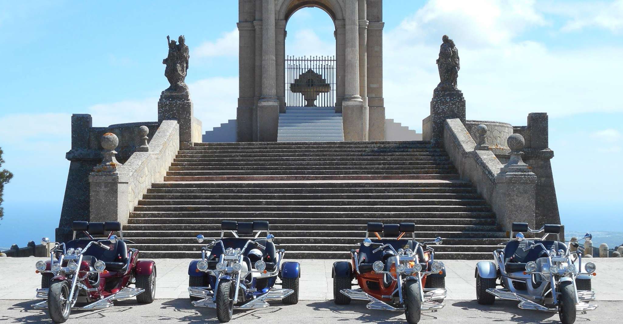 Trike Panorama Highlight Tour (2 coste e 2 montagne-1-3 pers.) - Housity