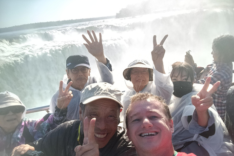 day tour on the iguassu waterfalls Argentinean SIDE