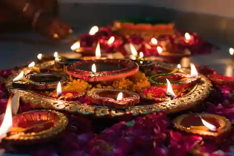 Festive Delhi: Explore Monuments & Celebrate Diwali in a Day
