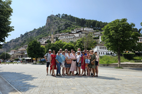 Z Durrës: BERAT DAY TOUR - &quot;Miasto tysiąca okien&quot;