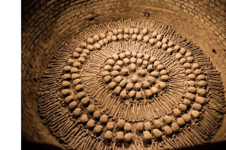 TOUR A PIEDI DI LIMA CATACOMBE DA MIRAFLORES, CENTRO STORICO, VINI+BUS