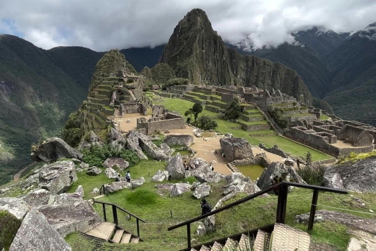 Cusco: Machu Picchu+Puente Inca|Montaña Arco Iris Atv's 6D/5NCusco: Machu Picchu+Puente Inca|La Montaña Arcoiris de la TV 6D/5N