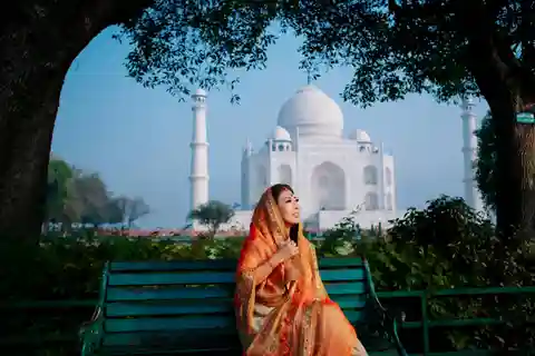Taj Mahal & Agra Tour by Gatimaan Express Train from Delhi