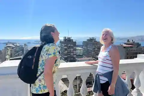 Valparaiso: Tour,elevator,open sky gallery,historical Center