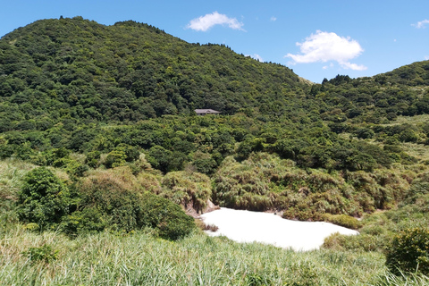 Taipei: Yangmingshan National Park Hiking Day Tour Challenging Route: Mt. Qixing Trail