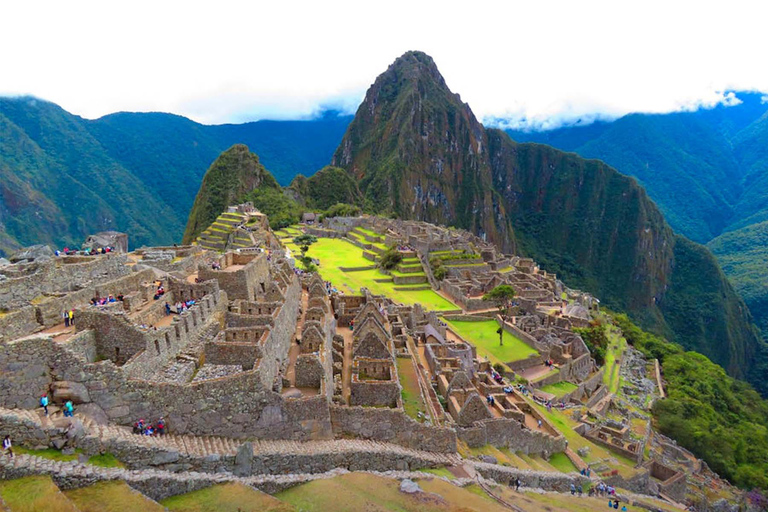 From Cusco 7 days 6 nights : Machu Picchu and Titikaka Lake From Cusco: 7 Days + Hotel 4⭐: MachuPicchu & TitikakaLake