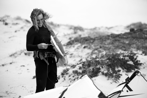 Fuerteventura: Surf or Kitesurf Photo Session FUERTEVENTURA: SURF OR KITESURF 3 PEOPLE PHOTO SESSION