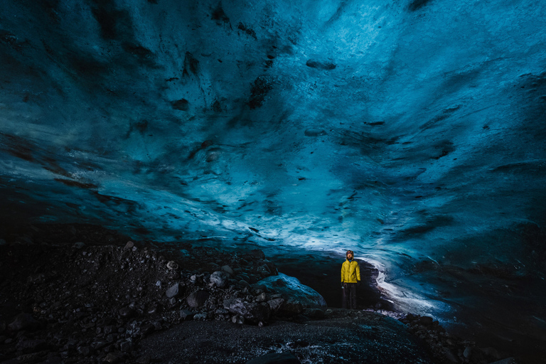 Excursion Premium dans la grotte de glace bleue - soupe chaude et boisson chaude incluses.Visite guidée de la grotte de glace bleue Vatnajökull Premium