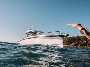 Private Boat Trip to Hydra and Poros Islands from Athens