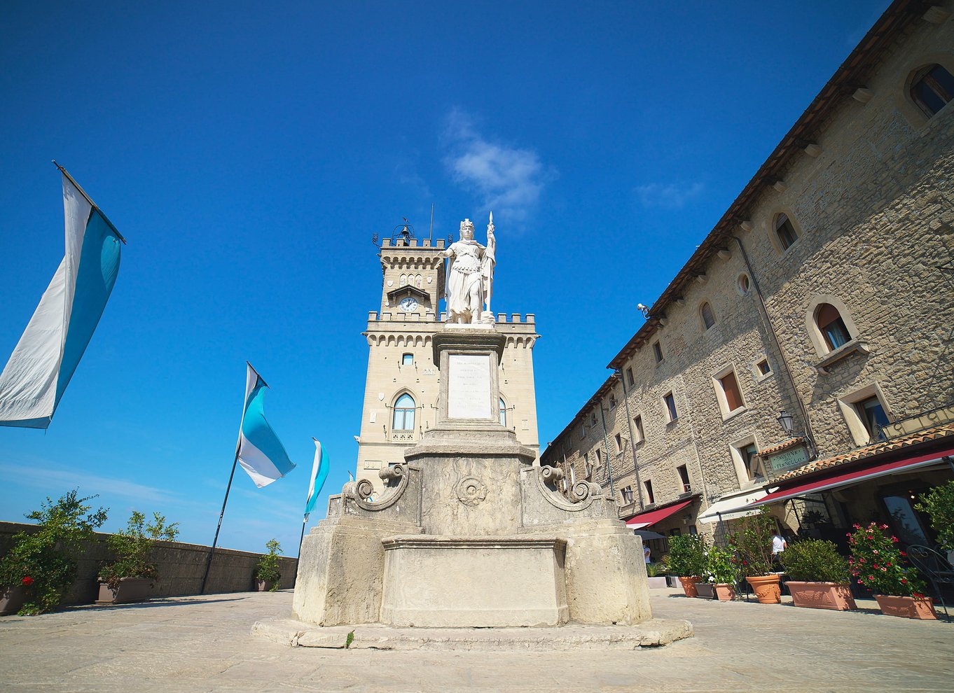 San Marino i lille gruppe: Guidet tur med Pass 7 Musei e Torri