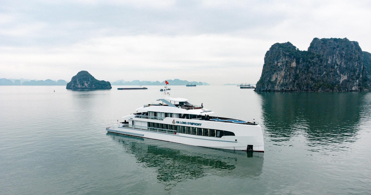 HALONG SYMPHONY TAGESTOURDAS ERBE PER TRANSFER GetYourGuide