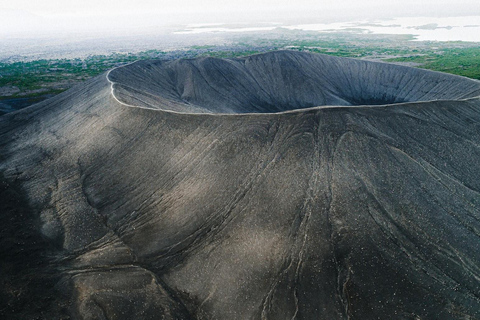 Reykjavik: 8-Day Iceland Ring Road Guided Small Group Tour