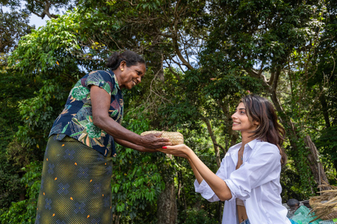 Ella: Village Experience with Breakfast and Jeep Ride