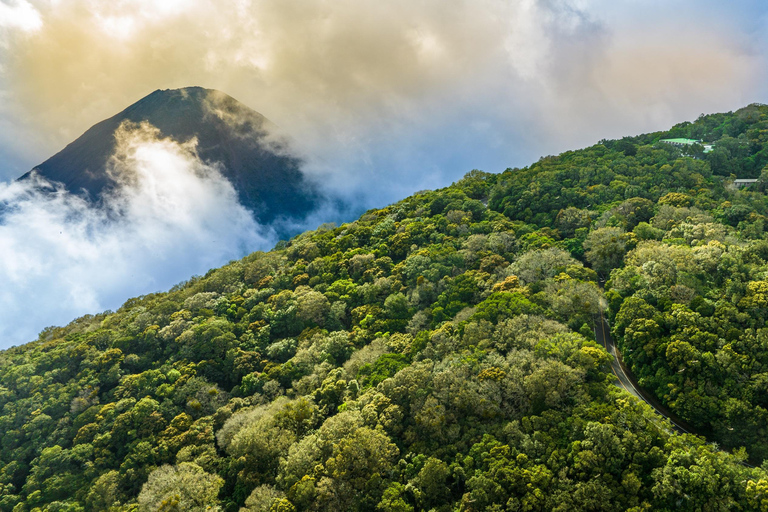 Lago, Volcán y Termales: Santa Ana Experience
