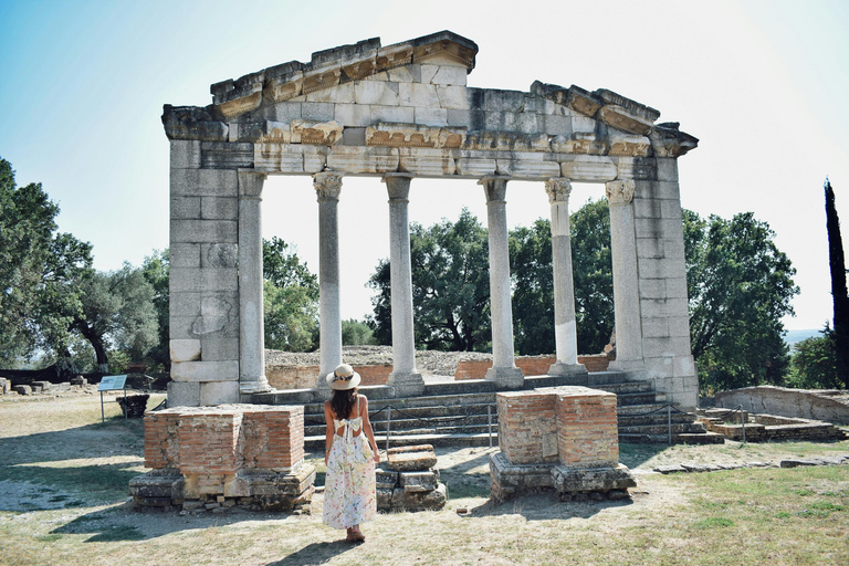Tirana to Berat One-Way Private Ride: Apollonia & Ardenica From Tirana or the Airport to Berat