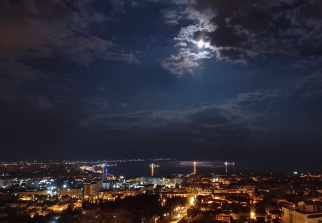 Visit Thessaloniki's nightlife and Greek lifestyle in Thessaloniki