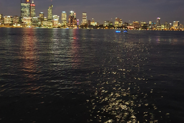 珀斯：天鹅河皮划艇之旅，搭配葡萄酒与奶酪