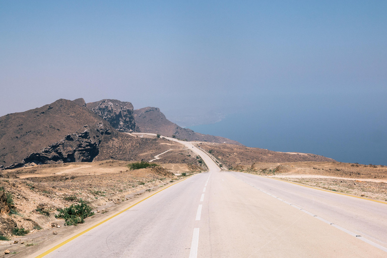 Salalah: Private Fazayah Beach Full-Day Tour 4x4 (1-4 guests)
