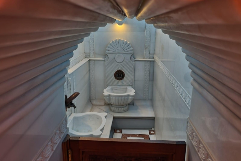 Istanbul: Acemoglu Historisches Türkisches Bad mit privaten OptionenHalbprivates Bad