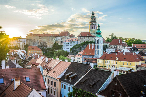 Prag: Transfer till Hallstatt via sagolika Cesky Krumlov