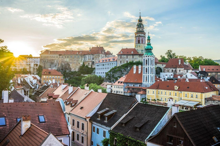 Prag: Transfer till Hallstatt via sagolika Cesky Krumlov