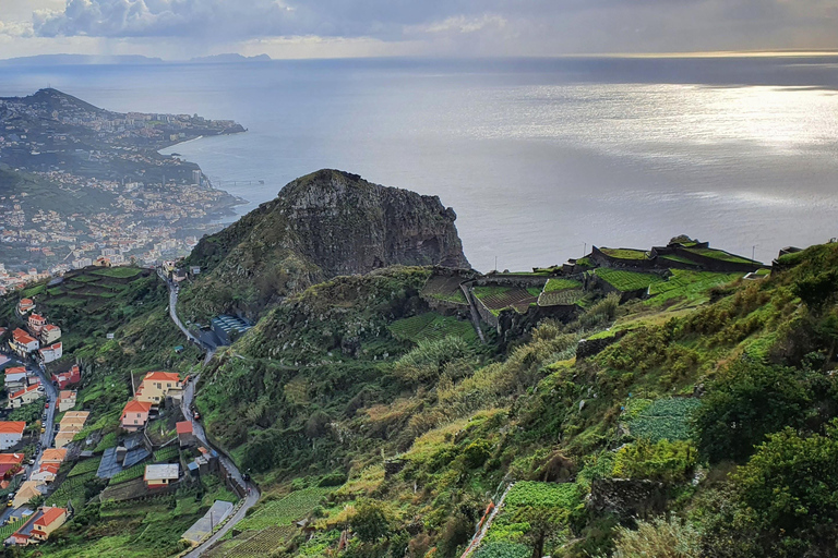 Nordwestlich von Madeira in 4x4 Cabrio Jeep Tour