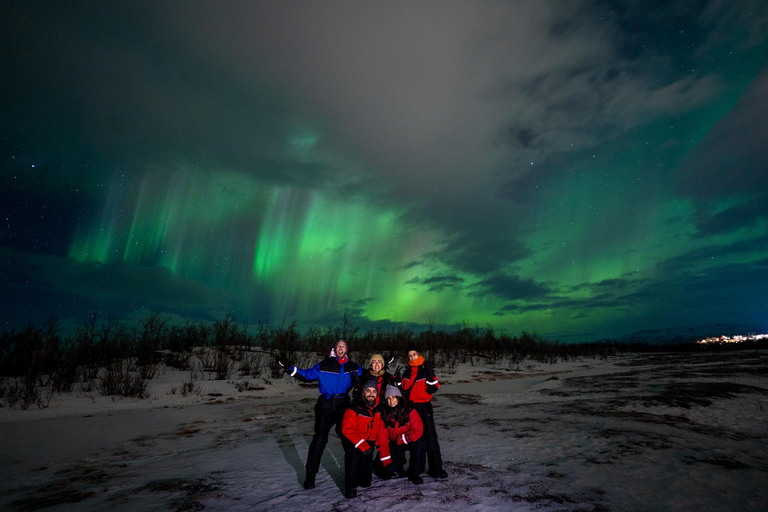 Kiruna: Abisko Northern Lights Tour with photos & transfers
