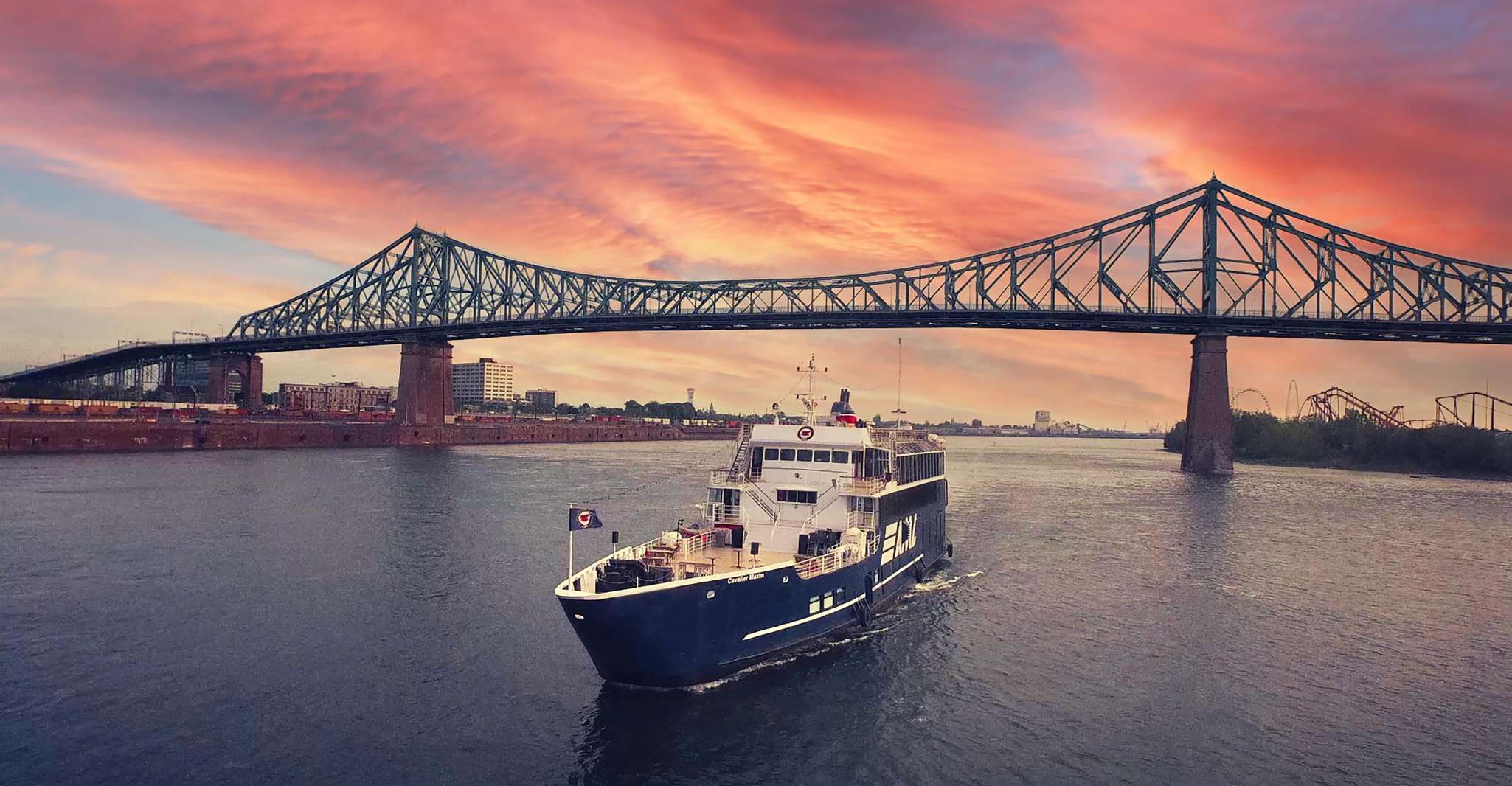 Montréal: 3 or 5-Course Dinner Cruise with DJ & Dancing photo 6