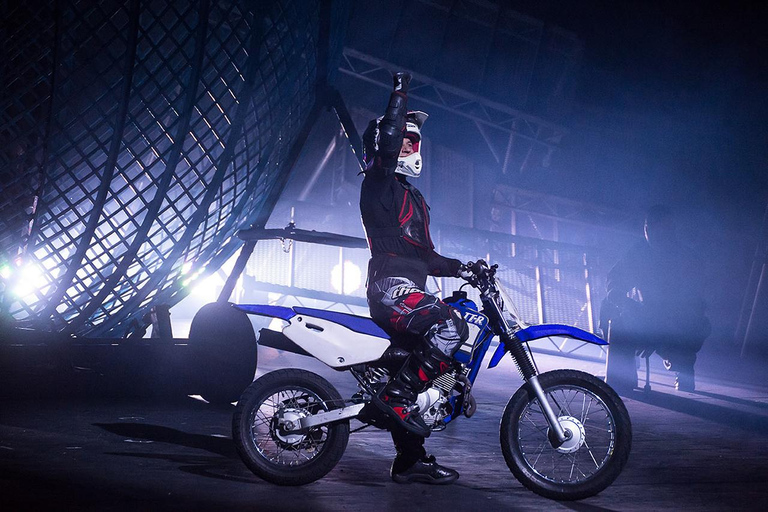 London's West End: Ticket to Cirque Berserk