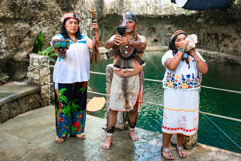 Cancún: Cenotes El Retoño met bicicletas, comida en traslado