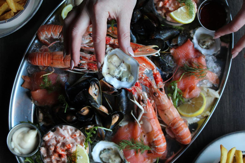 Glasgow: Luxury Seafood Platter at Scottish Restaurant